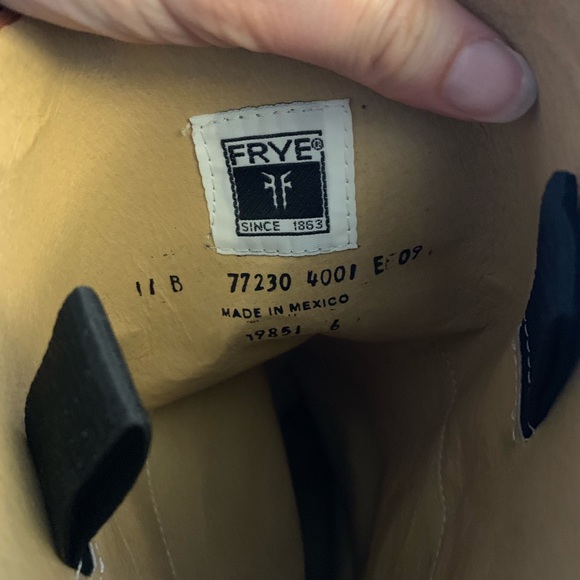 Frye size 11 boots - Picture 3 of 5